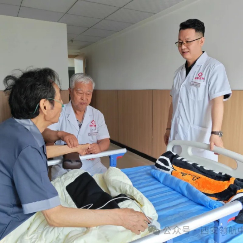 歌声焕新，呼吸如初——领航中医助力王向荣先生健康再出发